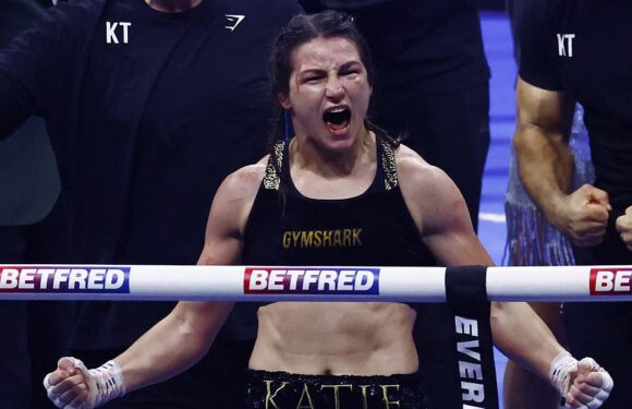 Fans hit out at 'atrocious' scorecards after Katie Taylor's epic win