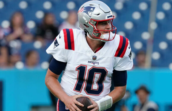 Patriots teammates express confidence in QB Mac Jones after 'surprising' Bailey Zappe cut