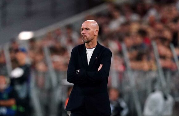 Erik Ten Hag: Man Utd players are fighting together to turn around poor form