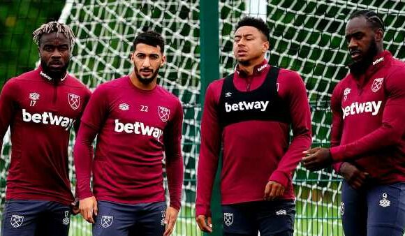 Free agent Jesse Lingard pictured training with West Ham