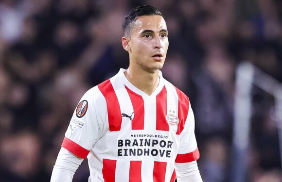 Manchester United fans left 'speechless' over Anwar El Ghazi pursuit