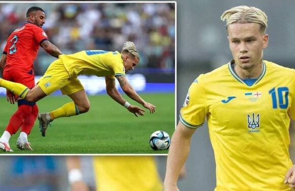 Mudryk labelled ‘Ukrainian Adama Traore’ as £88m Chelsea flop useless vs England