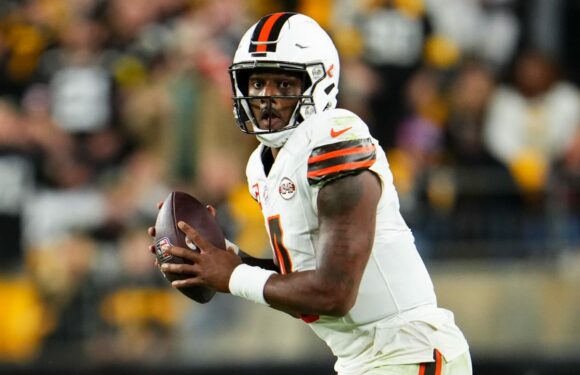 NFL will not discipline Browns QB Deshaun Watson for contact with official during loss to Steelers