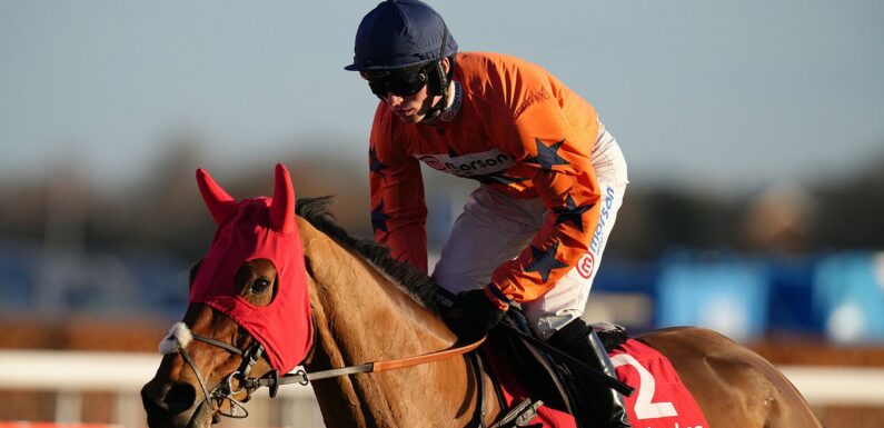 Charlie Hall Chase calling for Paul Nicholls' star Bravesmansgame