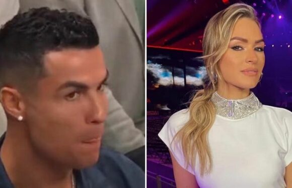 Laura Woods makes cheeky quip as Ronaldo appears to get booed at Fury vs Ngannou