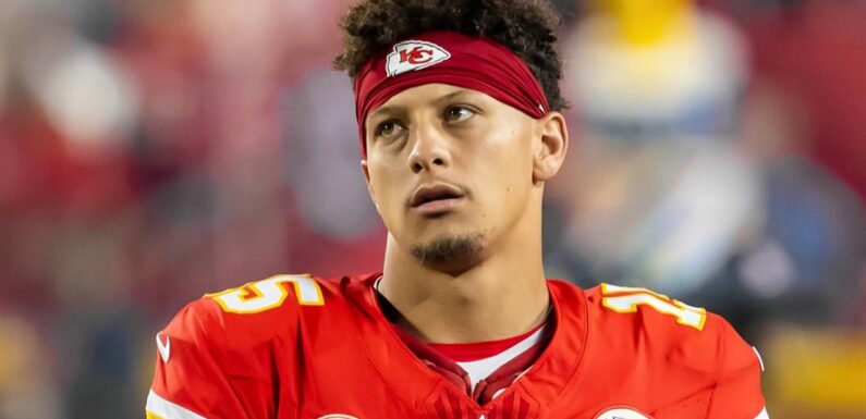 Patrick Mahomes on Chiefs' offensive struggles: 'Luckily for us, our defense has been playing great'