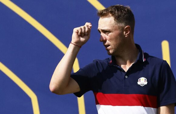 Ryder Cup: Watch Thomas taunt European fans by tipping imaginary cap