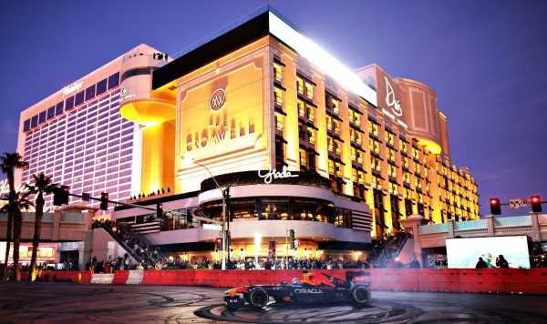 F1 drivers sent raunchy offer by Las Vegas brother workers before Grand Prix