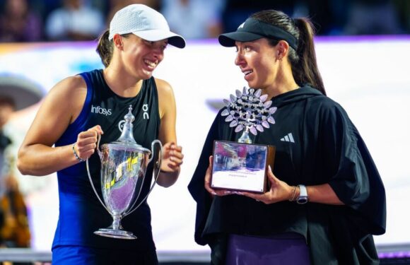 Jessica Pegula reacts to winning just one game in Iga Swiatek WTA Finals rout