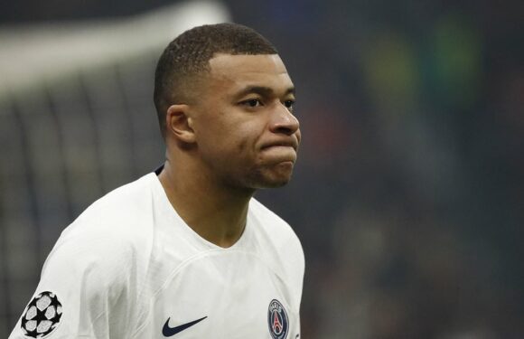 Kylian Mbappe 'agrees to forego PSG bonuses worth £70m'