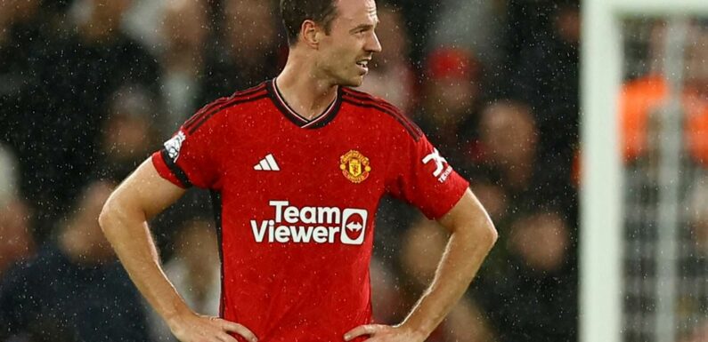 Man United's Jonny Evans injured for several weeks after thigh strain