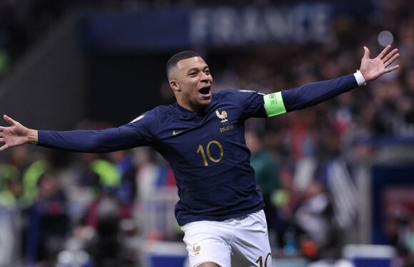 Mbappe does not get a 10 in L'Equipe ratings despite netting hat-trick