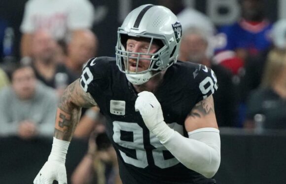 Raiders DE Maxx Crosby (knee) officially active vs. Chiefs 