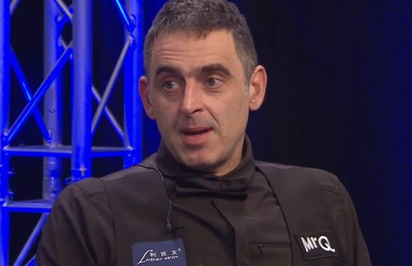 Ronnie O’Sullivan explains reason behind wearing trainers at UK Championship