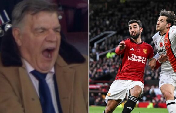 Sam Allardyce lets out huge yawn watching Man Utd alongside Sir Alex Ferguson