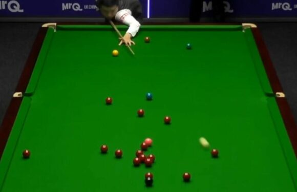 Snooker star Ding Junhui makes ‘fluke of the season’ as Shaun Murphy gobsmacked