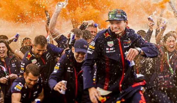 Verstappen is driver of the century! What we learned from the F1 year