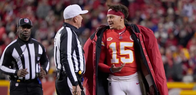 Chiefs QB Patrick Mahomes, HC Andy Reid take issue with offensive offsides call in loss to Bills 