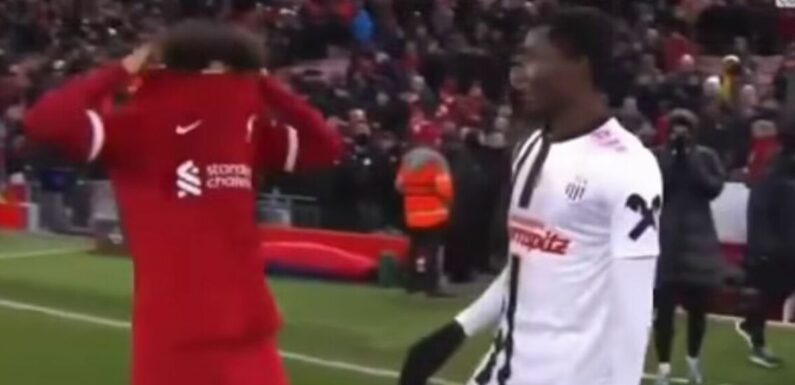 Mohamed Salah shows true colours when two rival players asked for his shirt